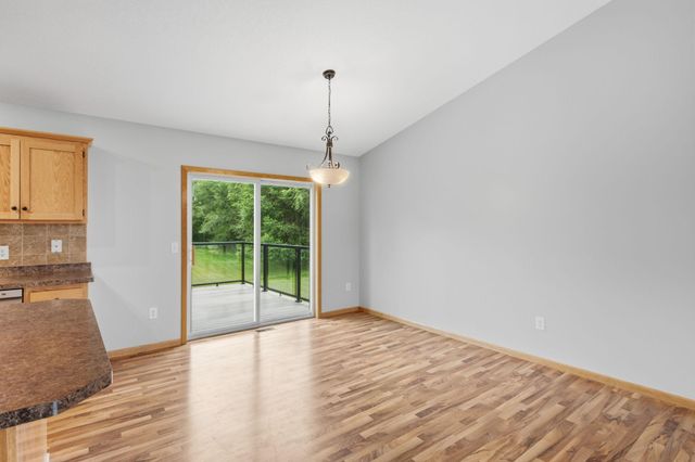 909 Winsome Way NE, Isanti, MN 55040