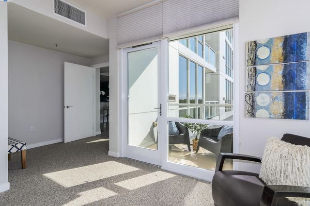222 Broadway 602, Oakland, CA 94607
