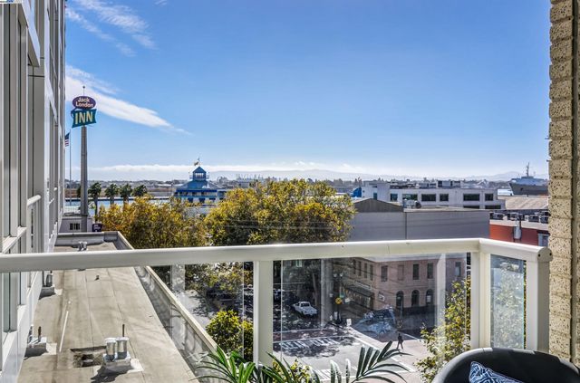 222 Broadway 602, Oakland, CA 94607