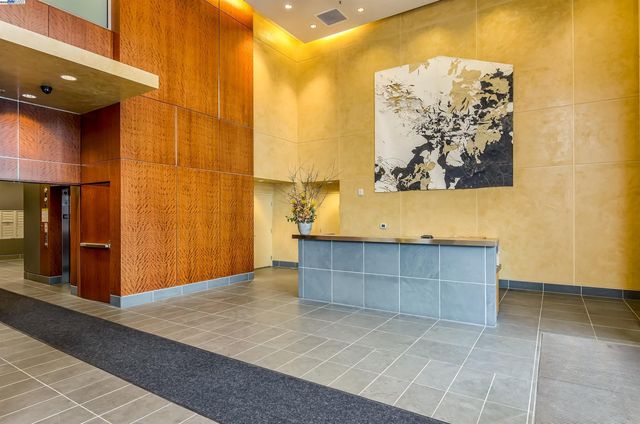 222 Broadway 602, Oakland, CA 94607