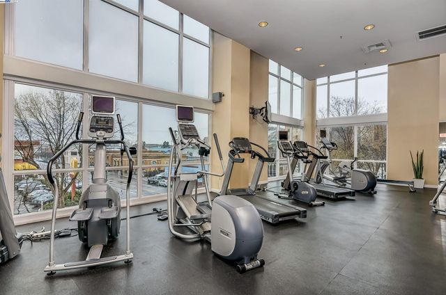 222 Broadway 602, Oakland, CA 94607