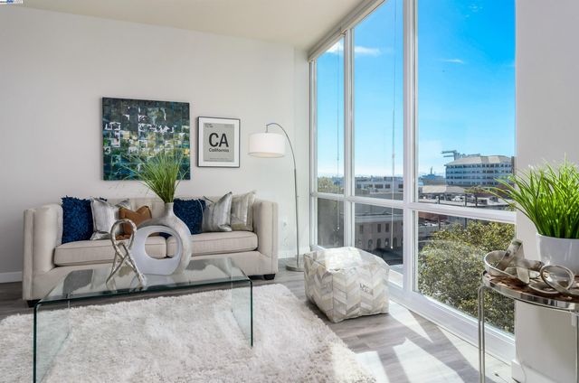 222 Broadway 602, Oakland, CA 94607