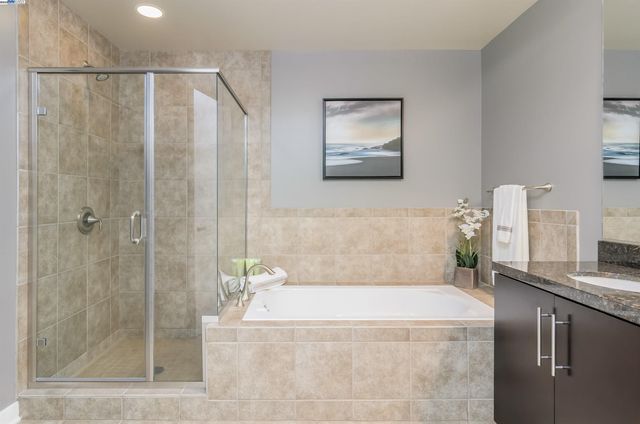 222 Broadway 602, Oakland, CA 94607