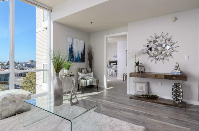 222 Broadway 602, Oakland, CA 94607