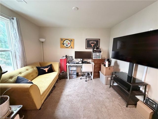 606 Muddy Creek RD, Chesapeake, VA 23324