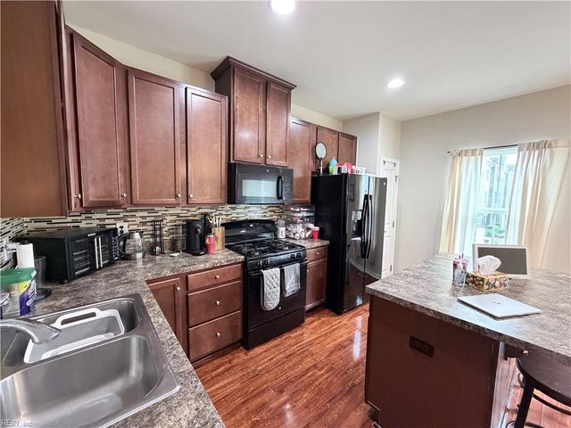 606 Muddy Creek RD, Chesapeake, VA 23324