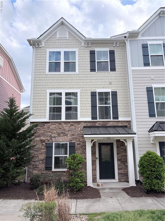 606 Muddy Creek RD, Chesapeake, VA 23324