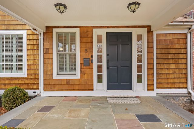 5 McAllister Avenue, Norwalk, CT 06854