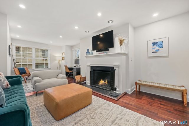 5 McAllister Avenue, Norwalk, CT 06854