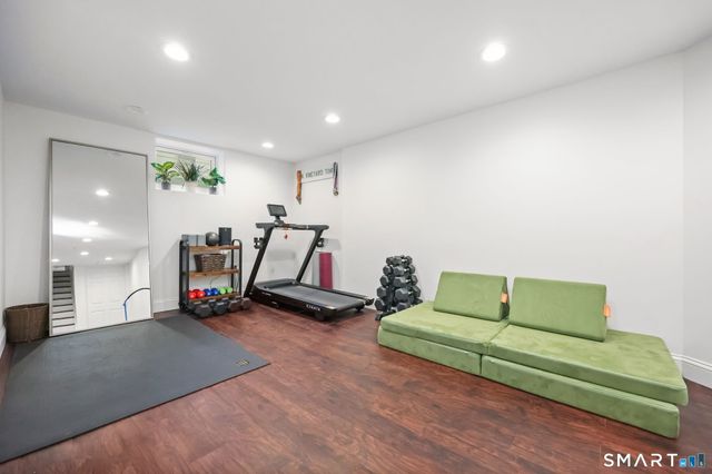 5 McAllister Avenue, Norwalk, CT 06854