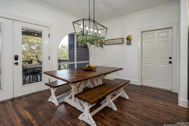 835 lookout, Lakehills, TX 78063