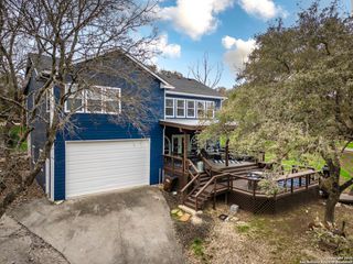 835 lookout, Lakehills, TX 78063