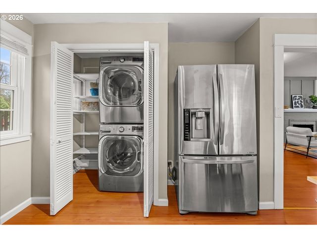 5916 Se KNAPP St, Portland, OR 97206