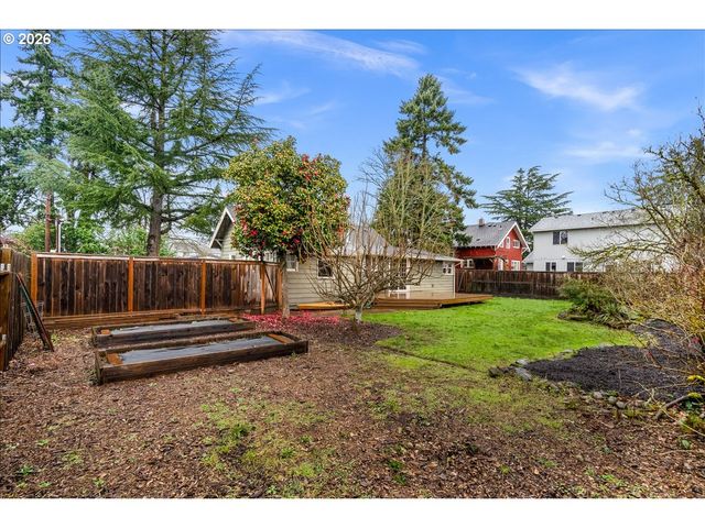 5916 Se KNAPP St, Portland, OR 97206