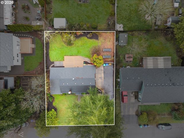 5916 Se KNAPP St, Portland, OR 97206