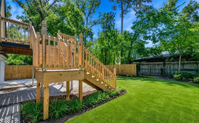 408 Commanche Road, Conroe, TX 77316