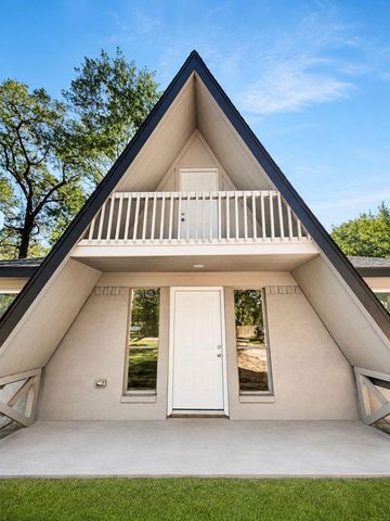 408 Commanche Road, Conroe, TX 77316