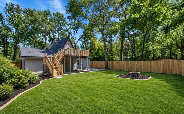408 Commanche Road, Conroe, TX 77316