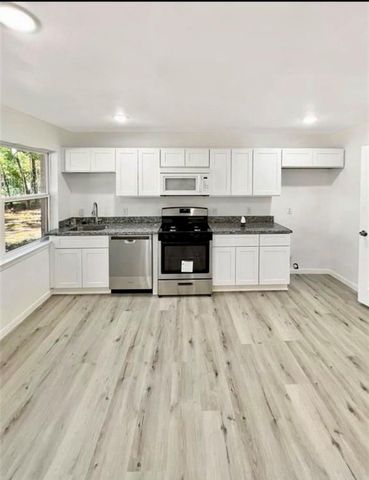 408 Commanche Road, Conroe, TX 77316
