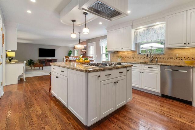 2116 Castlebrook Drive, Powell, OH 43065