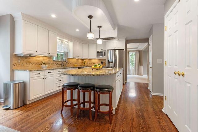 2116 Castlebrook Drive, Powell, OH 43065