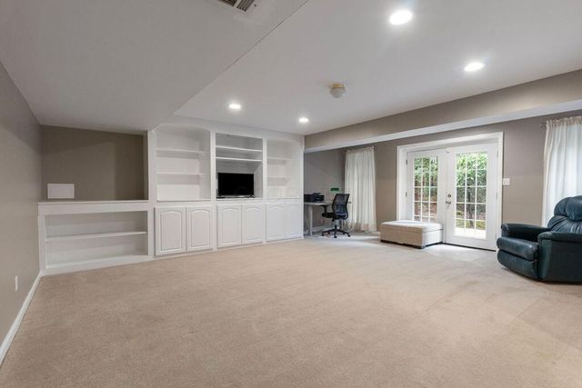 2116 Castlebrook Drive, Powell, OH 43065