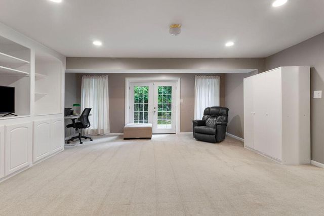 2116 Castlebrook Drive, Powell, OH 43065