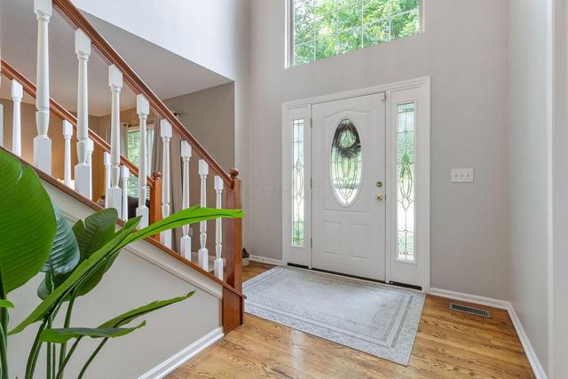 2116 Castlebrook Drive, Powell, OH 43065