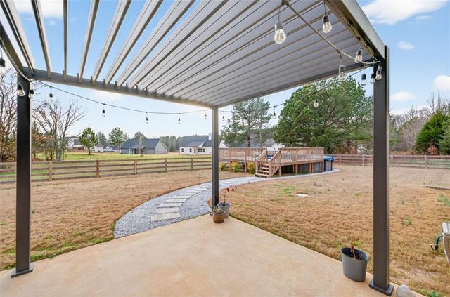 612 Quail Court, Good Hope, GA 30641