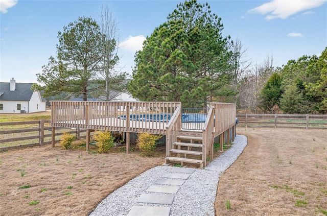 612 Quail Court, Good Hope, GA 30641