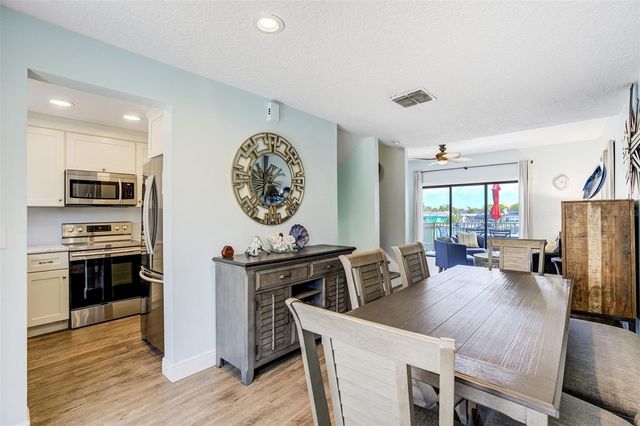 325 ISLAND WAY 109, Clearwater Beach, FL 33767