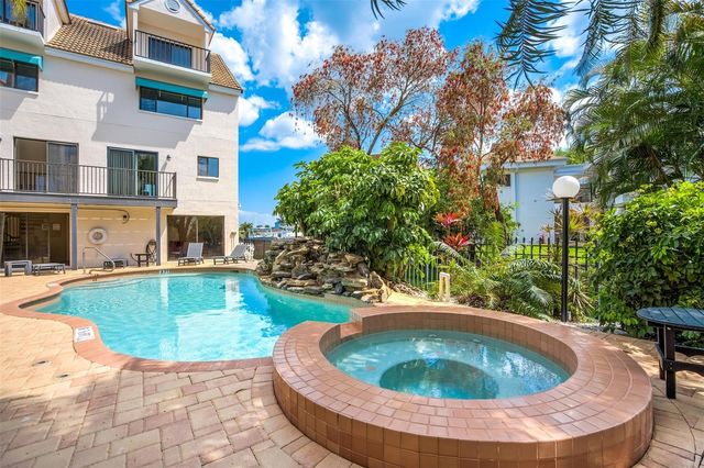 325 ISLAND WAY 109, Clearwater Beach, FL 33767