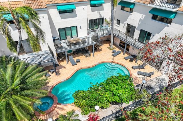 325 ISLAND WAY 109, Clearwater Beach, FL 33767