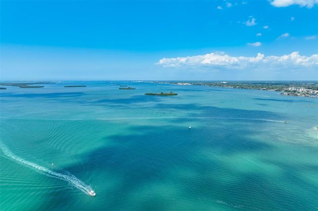 325 ISLAND WAY 109, Clearwater Beach, FL 33767