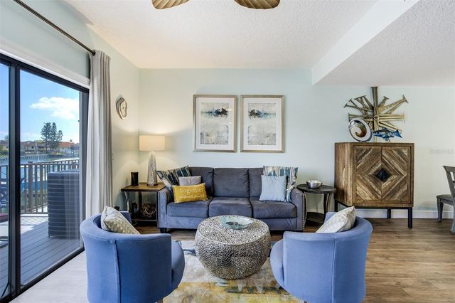 325 ISLAND WAY 109, Clearwater Beach, FL 33767