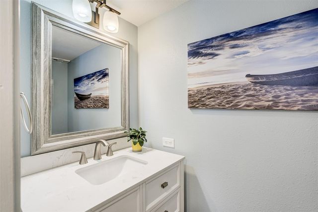 325 ISLAND WAY 109, Clearwater Beach, FL 33767