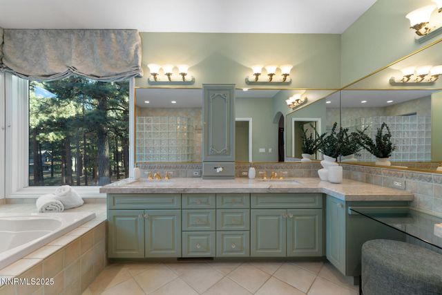 355 Blue Spruce Road, Reno, NV 89511