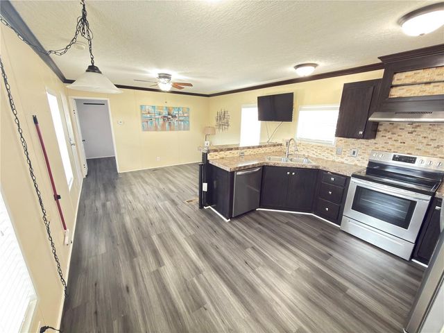 5110 NORTHSHORE DRIVE, Polk City, FL 33868