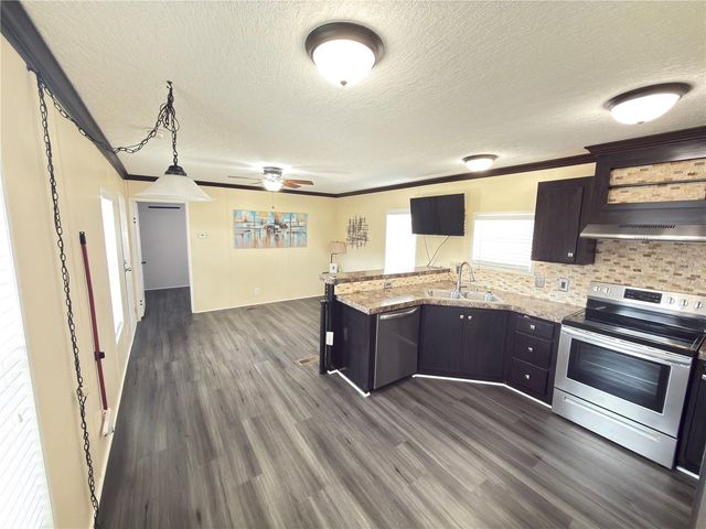 5110 NORTHSHORE DRIVE, Polk City, FL 33868