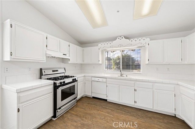 1413 Sunswept Drive, San Jacinto, CA 92582