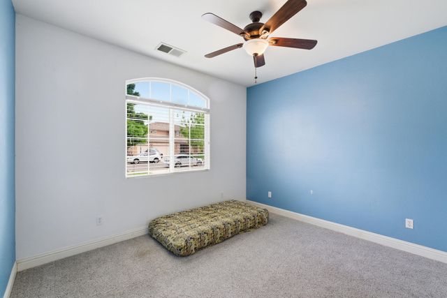 2647 W Tyler Avenue, Visalia, CA 93291