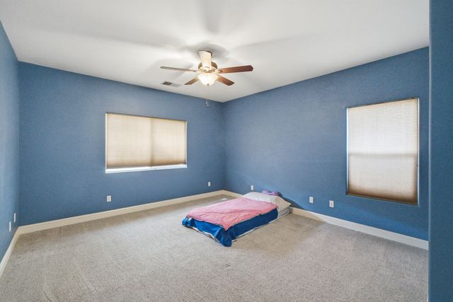 2647 W Tyler Avenue, Visalia, CA 93291