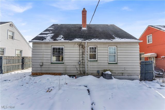 16401 N Lotus Drive, Cleveland, OH 44128