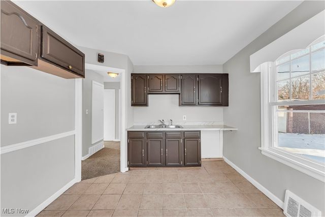 16401 N Lotus Drive, Cleveland, OH 44128