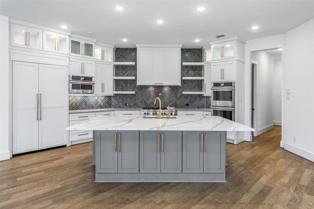 8418 Woods Hollow Trail, Fulshear, TX 77406