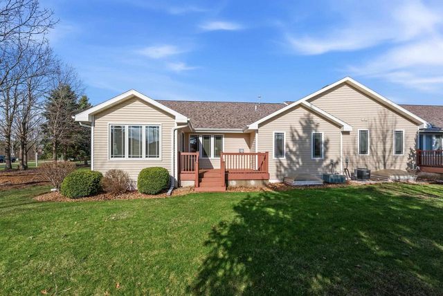 15 STONE CASTLE DRIVE, Fond Du Lac, WI 54935