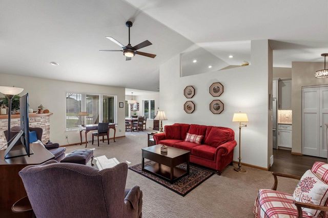 15 STONE CASTLE DRIVE, Fond Du Lac, WI 54935