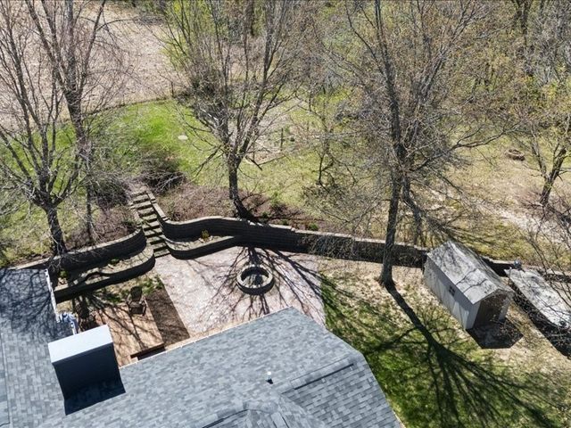 2698 Hidden Valley Trail NE, Solon, IA 52333