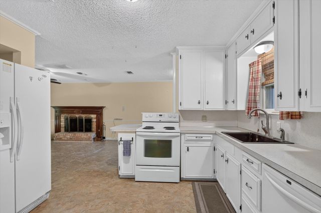 2356 Ballycastle Drive, Dallas, TX 75228