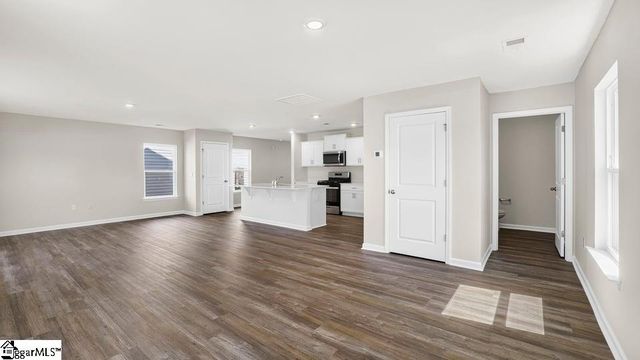 619 Starbeam Court, Spartanburg, SC 29303